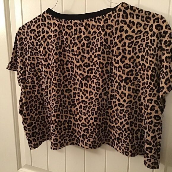 Women’sSexy Print Top size Large - Picture 5 of 5